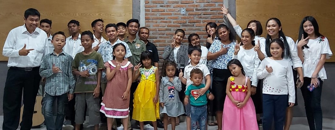 Chloe Orphans — Panti Asuhan